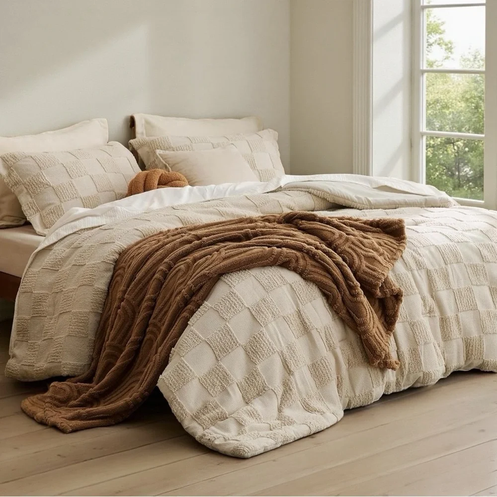 NEW West Elm Beige Checkered Tufted Queen / King Bedding Comforter & Sham Set